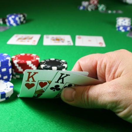 Cách tính bài Baccarat chuẩn, đặt cược bách phát bách trúng